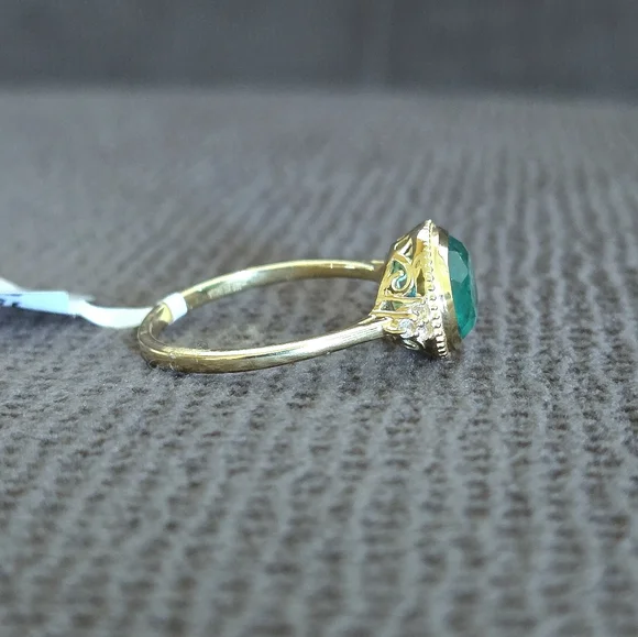 Shivam Green💚 Quartz Ellipse Ring💍 - NWT - Picture 14 of 16